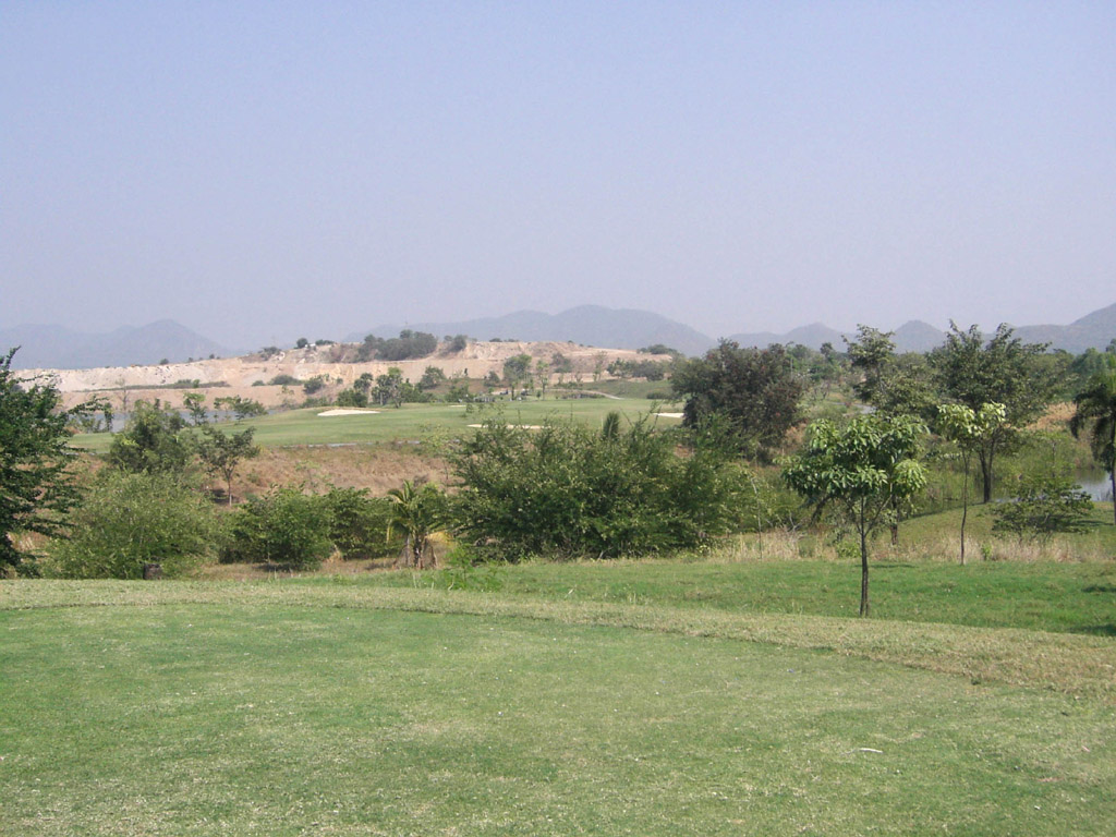 Blue Sapphire Golf & Resort (